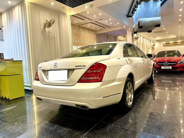Second-hand 2012 Mercedes-Benz S-Class S 300 for sale in New Delhi-6