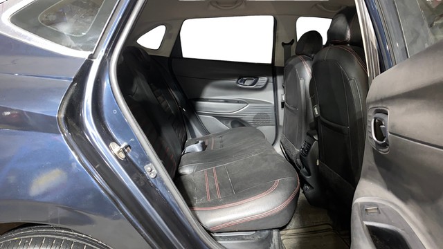 Second-hand 2021 Hyundai i20 Sportz IVT DT for sale in Kolkata-16