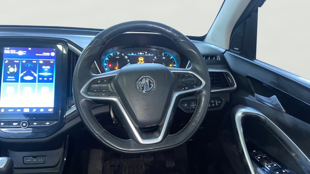 Second-hand 2019 MG Hector Hybrid Sharp MT BSIV for sale in Surat-12