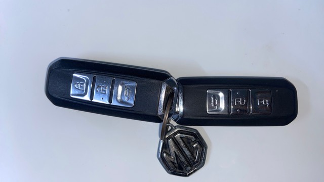 Second-hand 2019 MG Hector Hybrid Sharp MT BSIV for sale in Surat-21