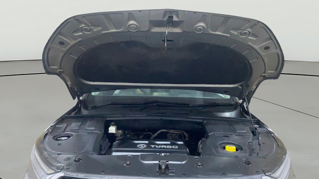 Second-hand 2019 MG Hector Hybrid Sharp MT BSIV for sale in Surat-9