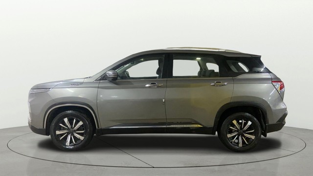 Second-hand 2019 MG Hector Hybrid Sharp MT BSIV for sale in Surat-5