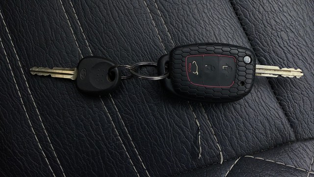 Second-hand 2016 Hyundai i20 Sportz 1.2 for sale in Chennai-21