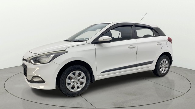 Second-hand 2016 Hyundai i20 Sportz 1.2 for sale in Chennai-6