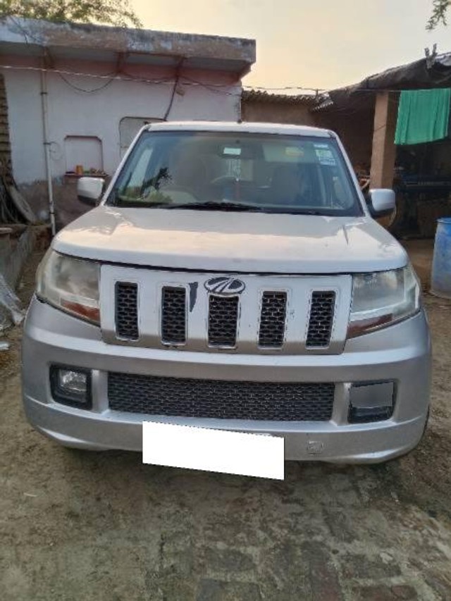 Mahindra TUV 300 T4 Second-hand 2017 Mahindra TUV 300 T4 for sale in Bharatpur-6