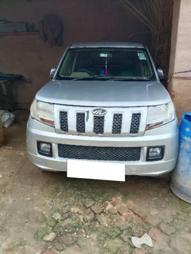 Mahindra TUV 300 T4 Second-hand 2017 Mahindra TUV 300 T4 for sale in Bharatpur-2