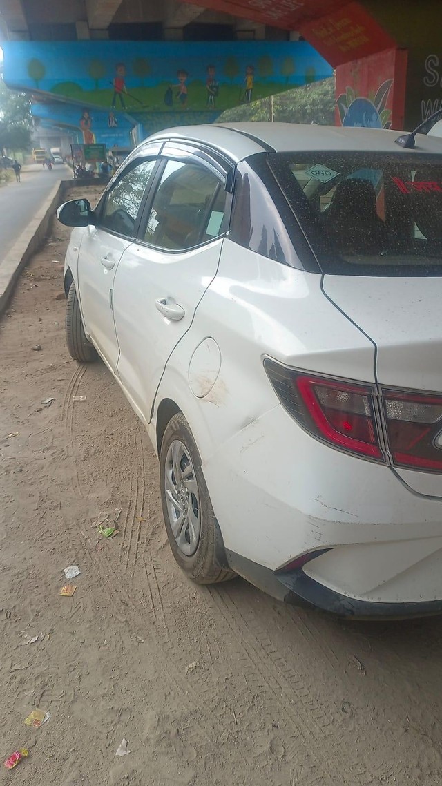 Second-hand 2022 Hyundai Aura S CNG for sale in Lucknow-3