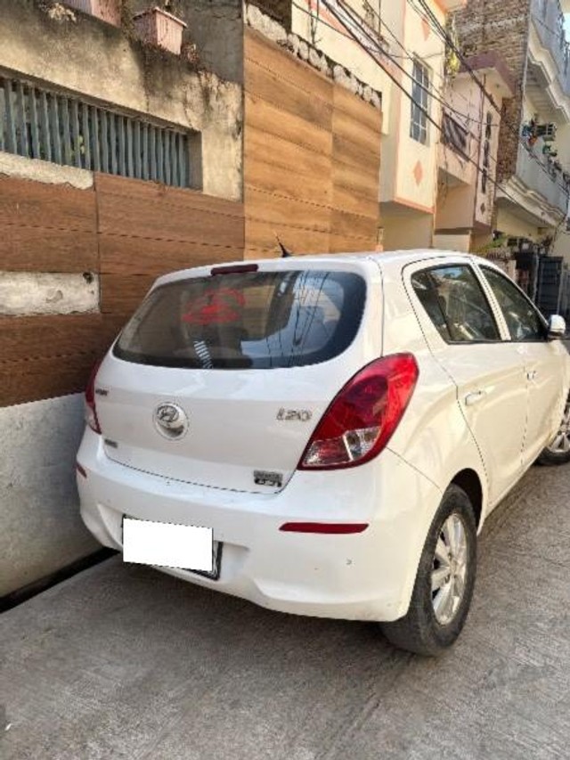 Second-hand 2013 Hyundai i20 Sportz 1.4 CRDi for sale in Sri Ganganagar-2