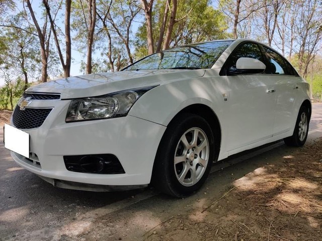 Second-hand 2013 Chevrolet Cruze LTZ for sale in Chandigarh-0