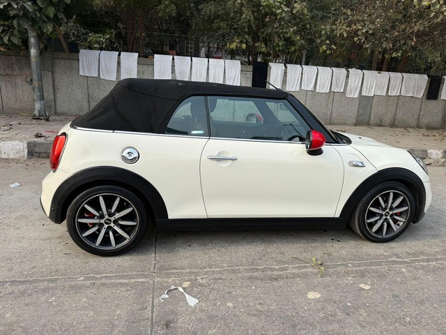 Second-hand 2017 Mini Cooper Convertible S for sale in New Delhi-10