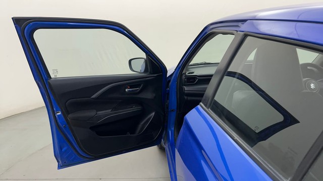 Second-hand 2024 Maruti Swift VXI for sale in Bangalore-28