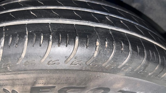 Second-hand 2024 Maruti Swift VXI for sale in Bangalore-34