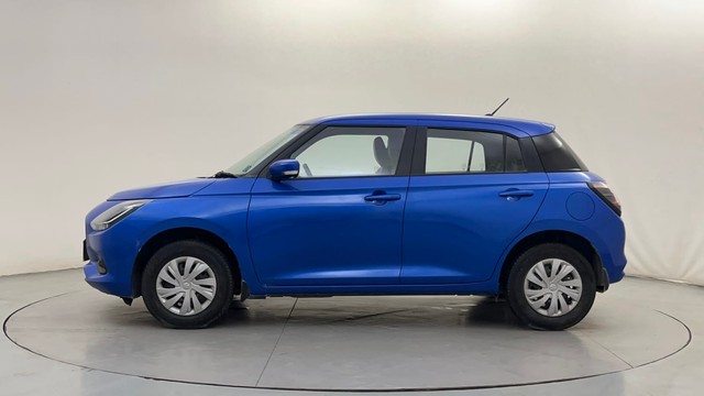 Second-hand 2024 Maruti Swift VXI for sale in Bangalore-6