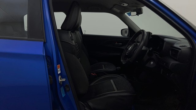 Second-hand 2024 Maruti Swift VXI for sale in Bangalore-15