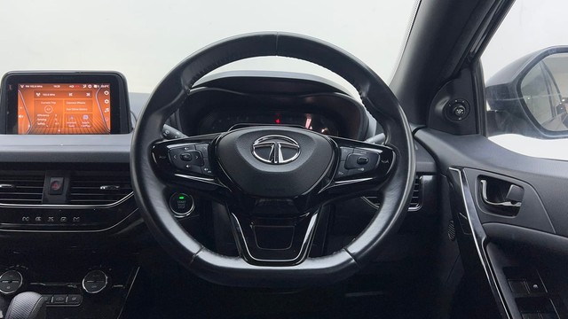 Second-hand 2022 Tata Nexon XZA Plus P Dark Edition AMT Diesel for sale in Gurgaon-24