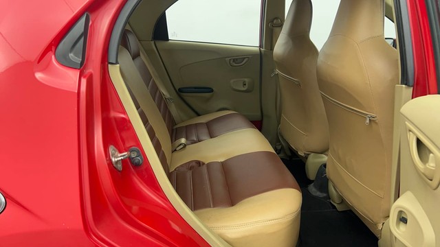 Second-hand 2016 Honda Brio S MT for sale in Chennai-32