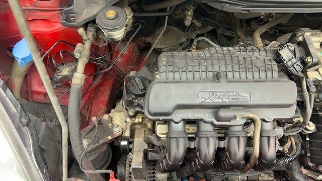 Second-hand 2016 Honda Brio S MT for sale in Chennai-38