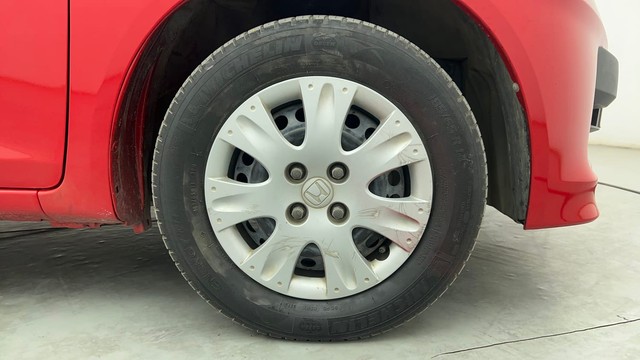 Second-hand 2016 Honda Brio S MT for sale in Chennai-17