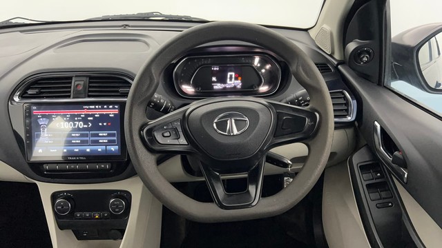 Second-hand 2022 Tata Tiago XZA AMT for sale in Lucknow-26
