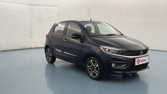 Second-hand 2022 Tata Tiago XZA AMT for sale in Lucknow-1