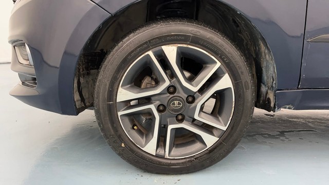 Second-hand 2022 Tata Tiago XZA AMT for sale in Lucknow-20