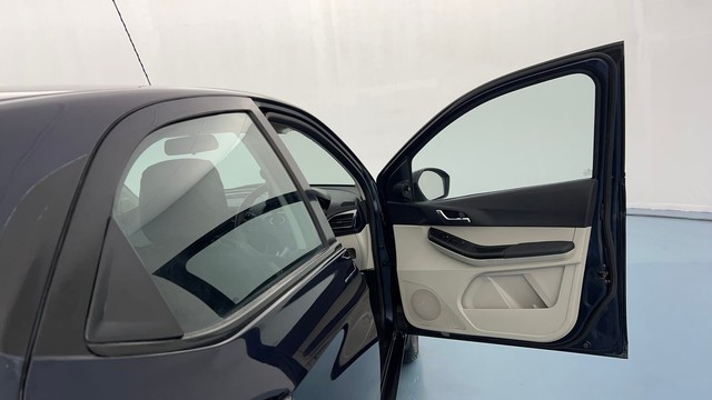 Second-hand 2022 Tata Tiago XZA AMT for sale in Lucknow-16