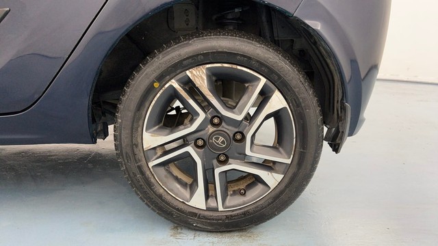 Second-hand 2022 Tata Tiago XZA AMT for sale in Lucknow-19