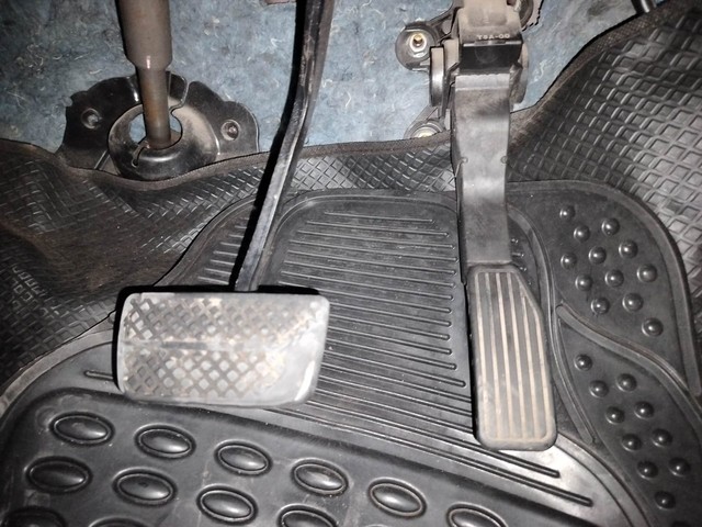 Second-hand 2015 Honda Jazz 1.2 V AT i VTEC for sale in Coimbatore-14