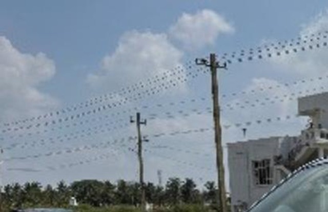 Second-hand 2015 Mahindra XUV500 R W10 FWD for sale in Hassan-9