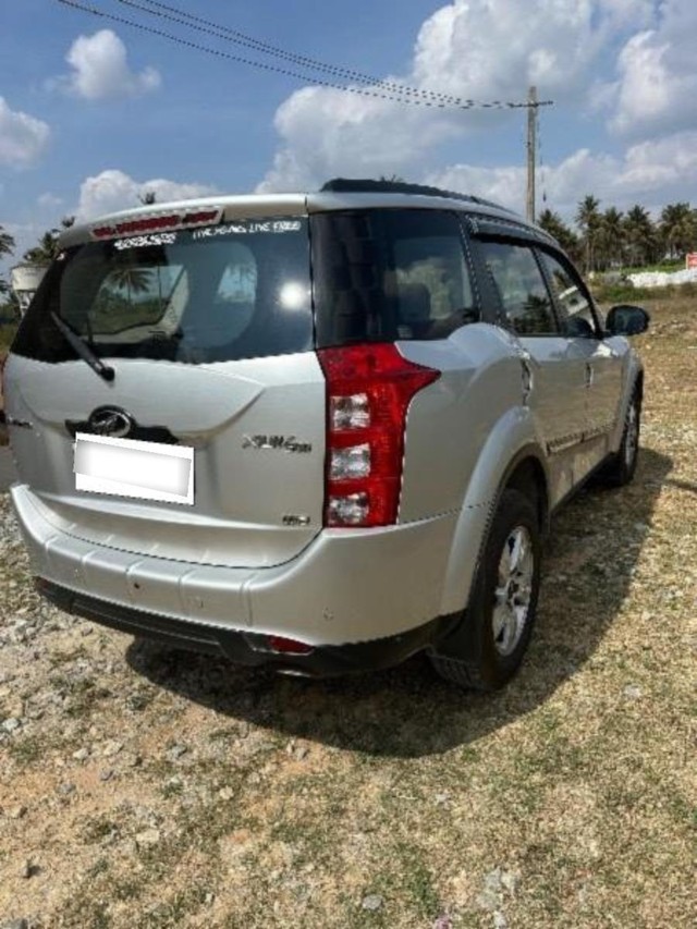 Second-hand 2015 Mahindra XUV500 R W10 FWD for sale in Hassan-2