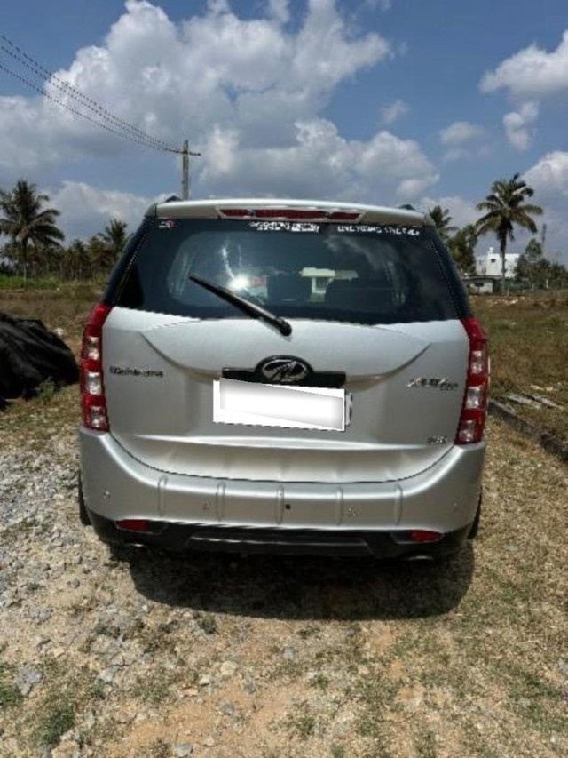 Second-hand 2015 Mahindra XUV500 R W10 FWD for sale in Hassan-5