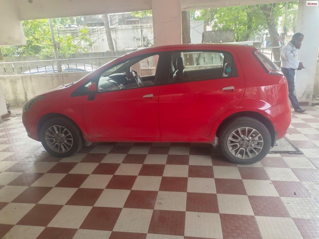 Second-hand 2015 Fiat Punto Pure 1.3L Advanced Multi-Jet for sale in Chennai-2