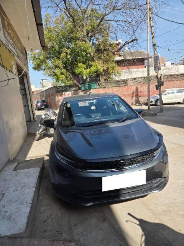 Second-hand 2024 Tata Altroz XM for sale in Fatehabad-1