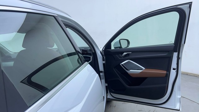 Second-hand 2022 Audi Q3 Premium Plus for sale in Hyderabad-16