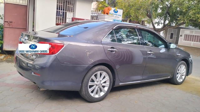 Second-hand 2015 Toyota Camry Hybrid for sale in Coimbatore-14