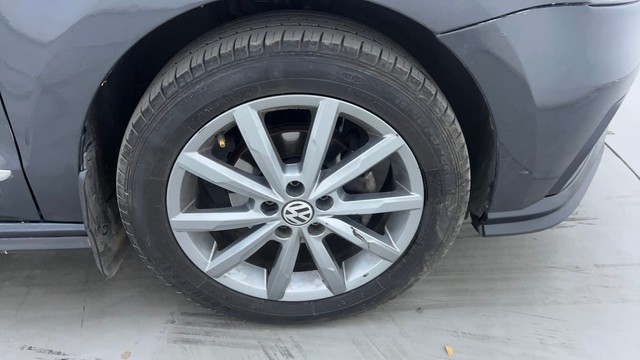 Second-hand 2021 Volkswagen Vento 1.0 TSI Highline Plus AT for sale in Hyderabad-17