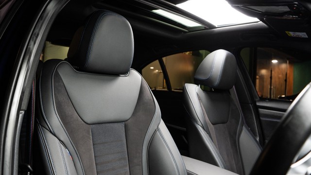 Second-hand 2024 BMW 3 Series M340i xDrive for sale in New Delhi-16