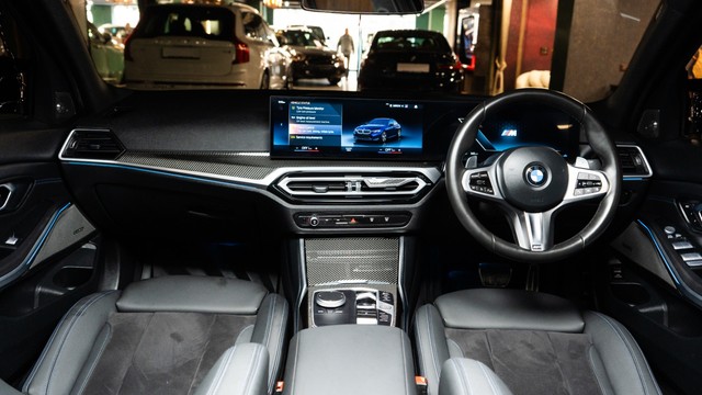 Second-hand 2024 BMW 3 Series M340i xDrive for sale in New Delhi-14