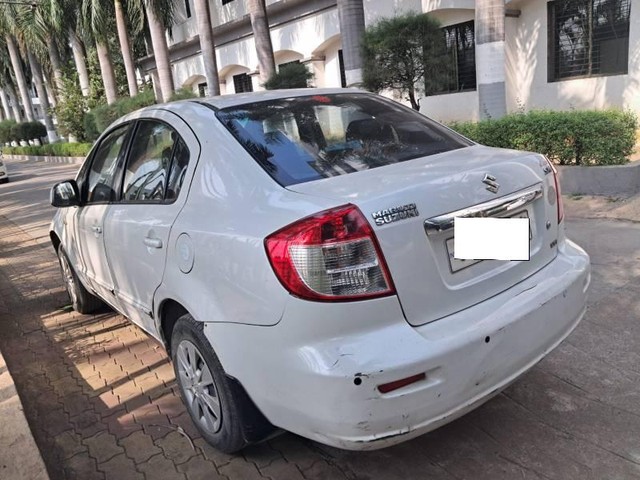 Second-hand 2009 Maruti SX4 Vxi BSIII for sale in Surat-2