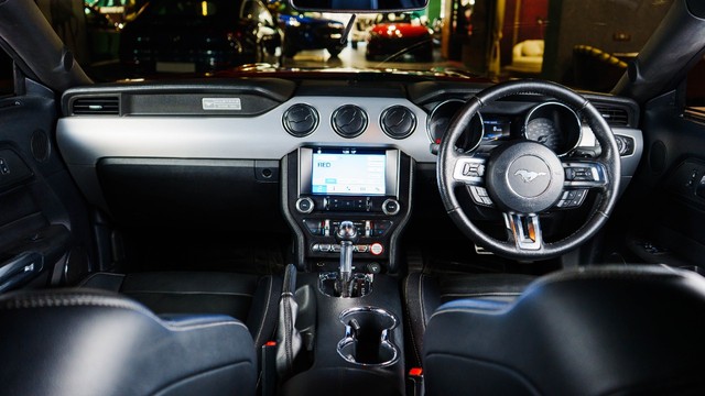 Second-hand 2017 Ford Mustang V8 for sale in New Delhi-13