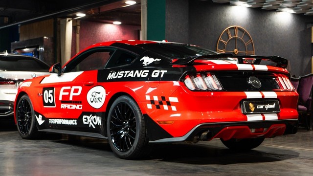 Second-hand 2017 Ford Mustang V8 for sale in New Delhi-5