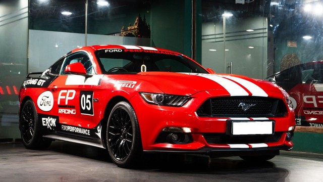 Second-hand 2017 Ford Mustang V8 for sale in New Delhi-2