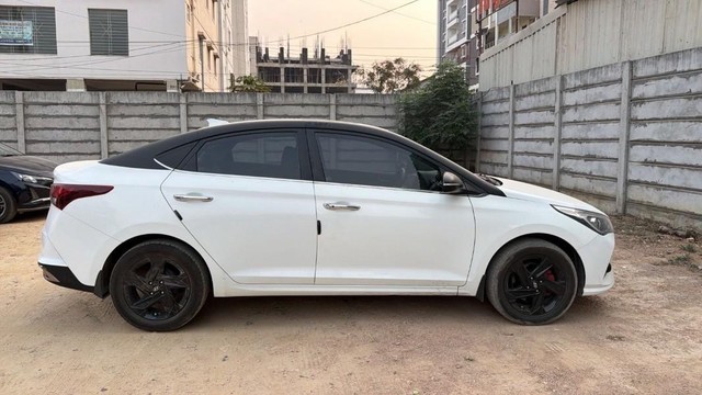Second-hand 2020 Hyundai Verna SX Diesel for sale in Hyderabad-2