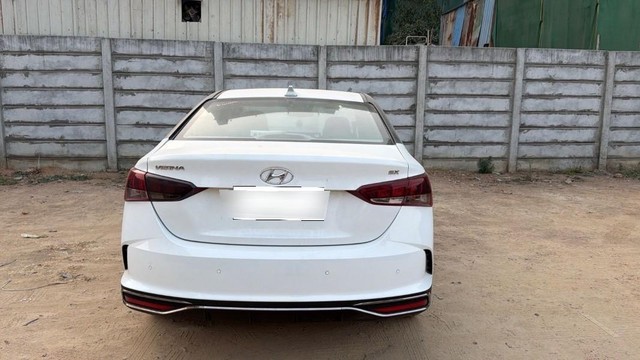 Second-hand 2020 Hyundai Verna SX Diesel for sale in Hyderabad-6