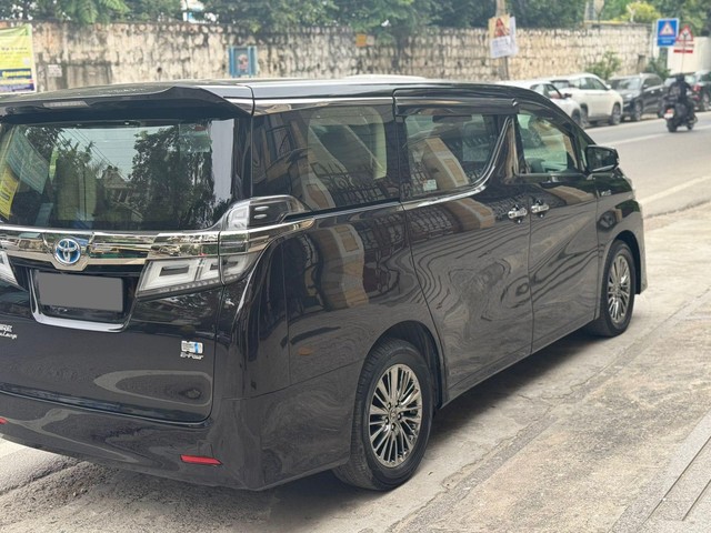 Second-hand 2020 Toyota Vellfire Executive Lounge BSVI for sale in New Delhi-1