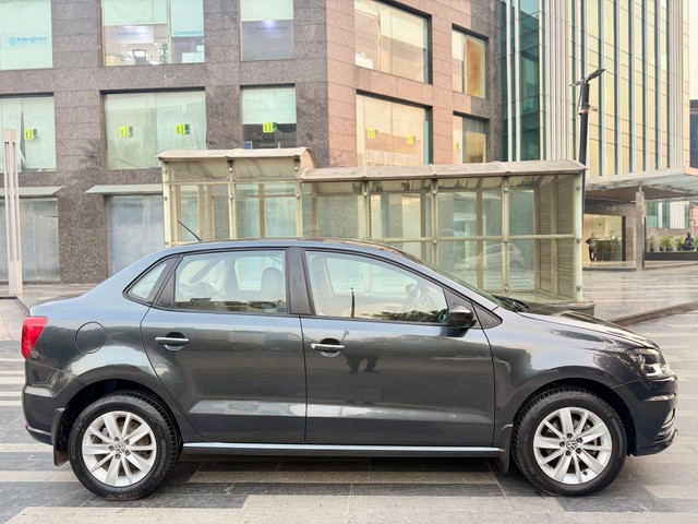 Second-hand 2016 Volkswagen Ameo 1.2 MPI Highline for sale in New Delhi-1