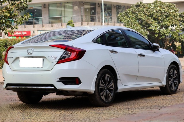 Second-hand 2019 Honda Civic ZX BSIV for sale in New Delhi-7