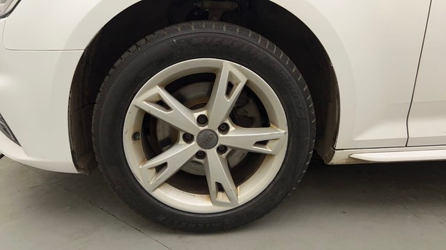 Second-hand 2017 Audi A4 30 TFSI Premium Plus for sale in Pune-20