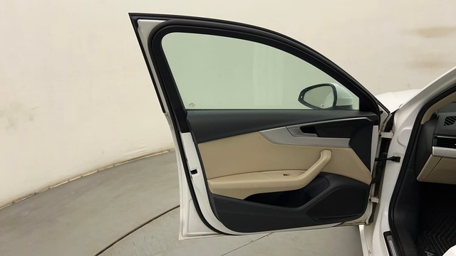 Second-hand 2017 Audi A4 30 TFSI Premium Plus for sale in Pune-34