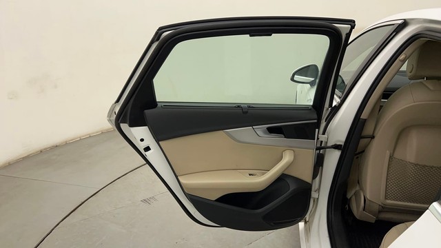 Second-hand 2017 Audi A4 30 TFSI Premium Plus for sale in Pune-31